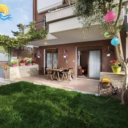 Apartment Dream House *